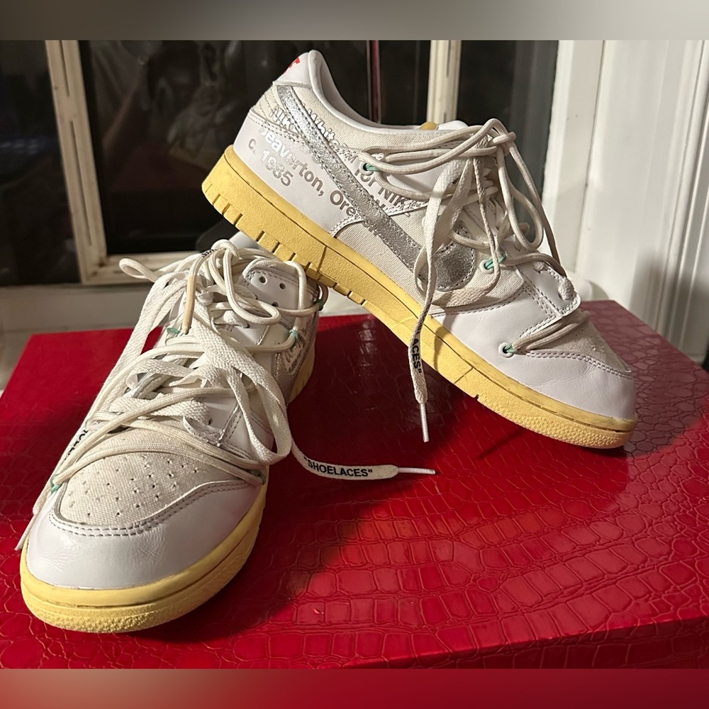 Nike Off-White Low Dunk 01 out of 50 white sneakers - Picture 2 of 13